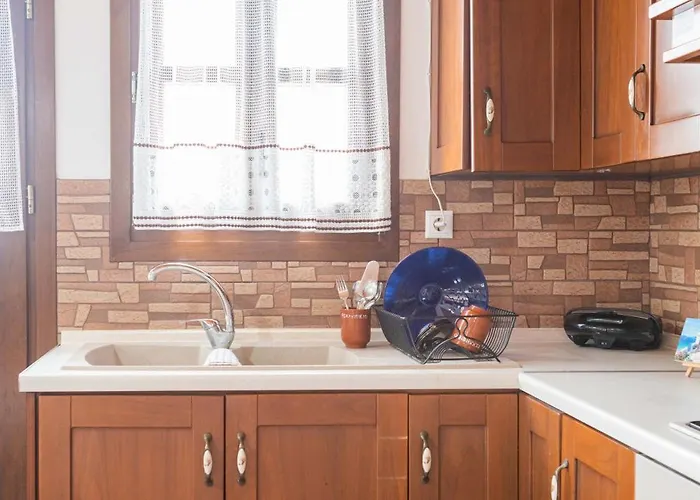 Maria's Traditional * Asklipiion