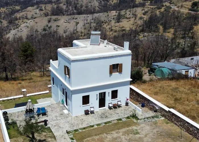 Maria's Traditional * Asklipiion